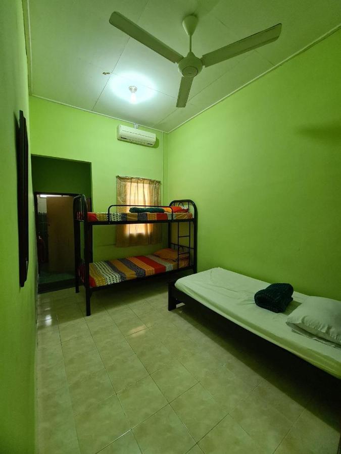 Penginapan Harmoni Inn Kuala Terengganu Exteriör bild